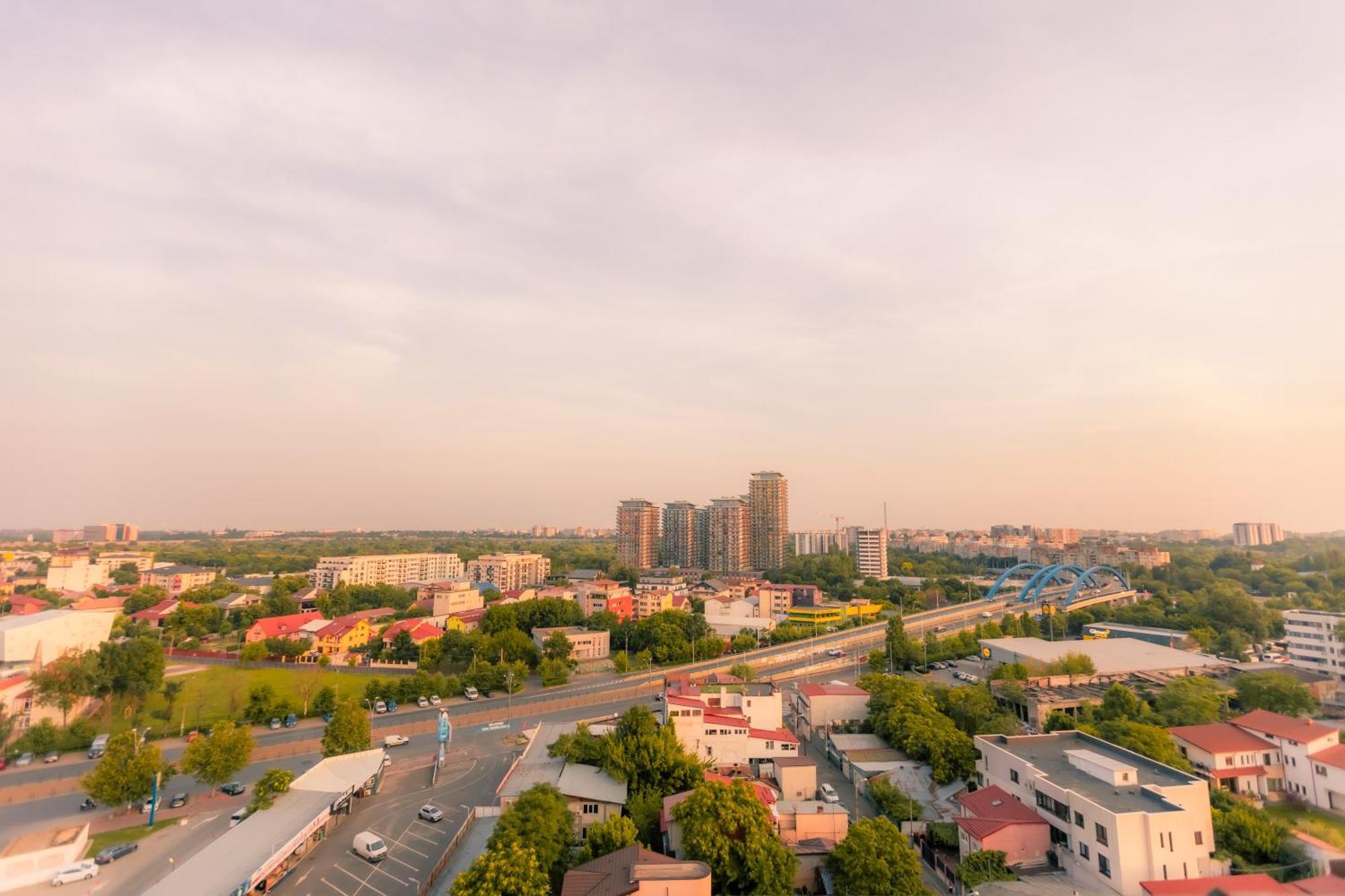Sunset Apartment - Central Apt With Rooftop Garden ブカレスト エクステリア 写真